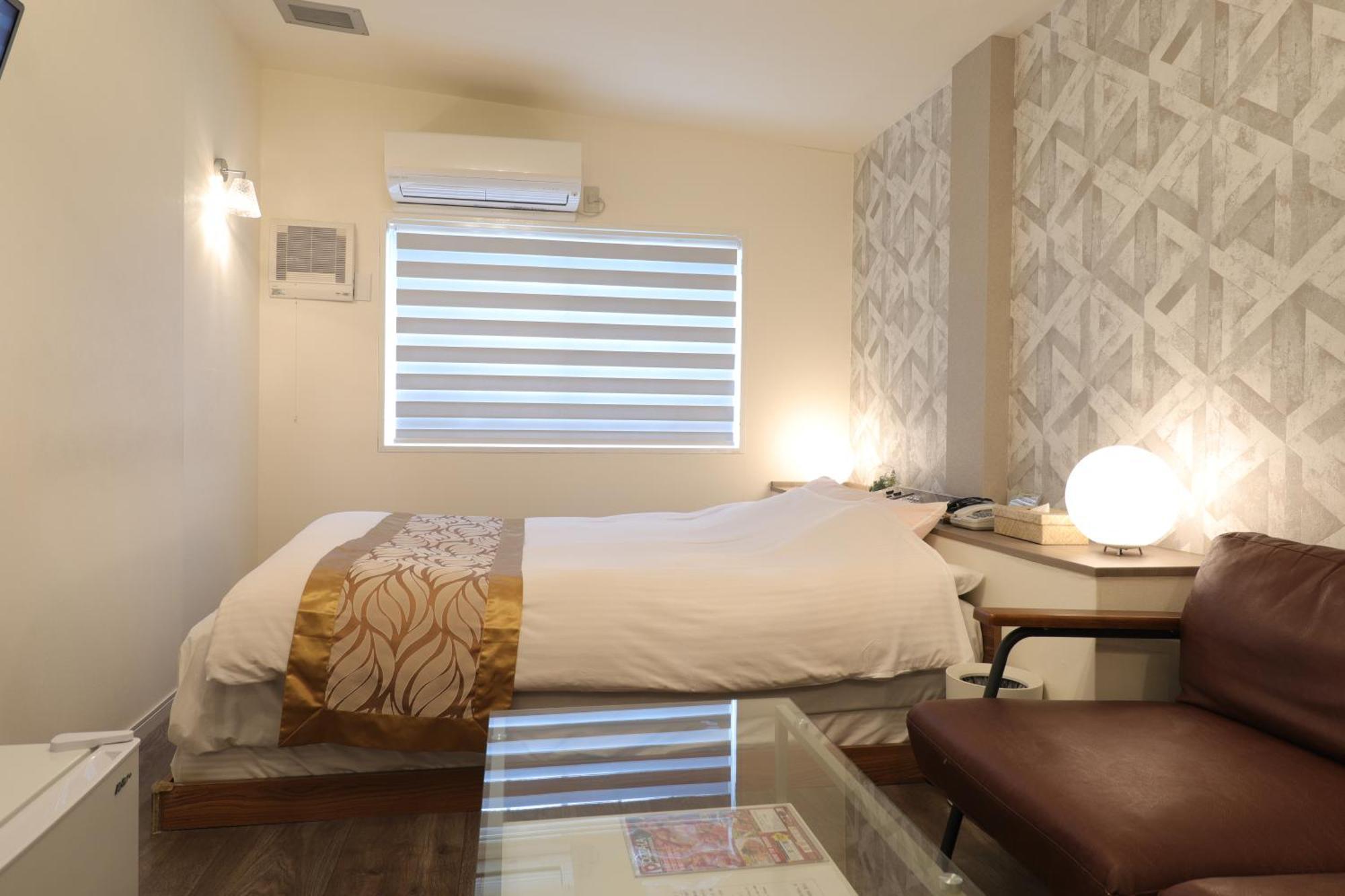 天然個室温泉 Hotel Lafontaine 諏訪 (Adults Only) Suwa  Ngoại thất bức ảnh