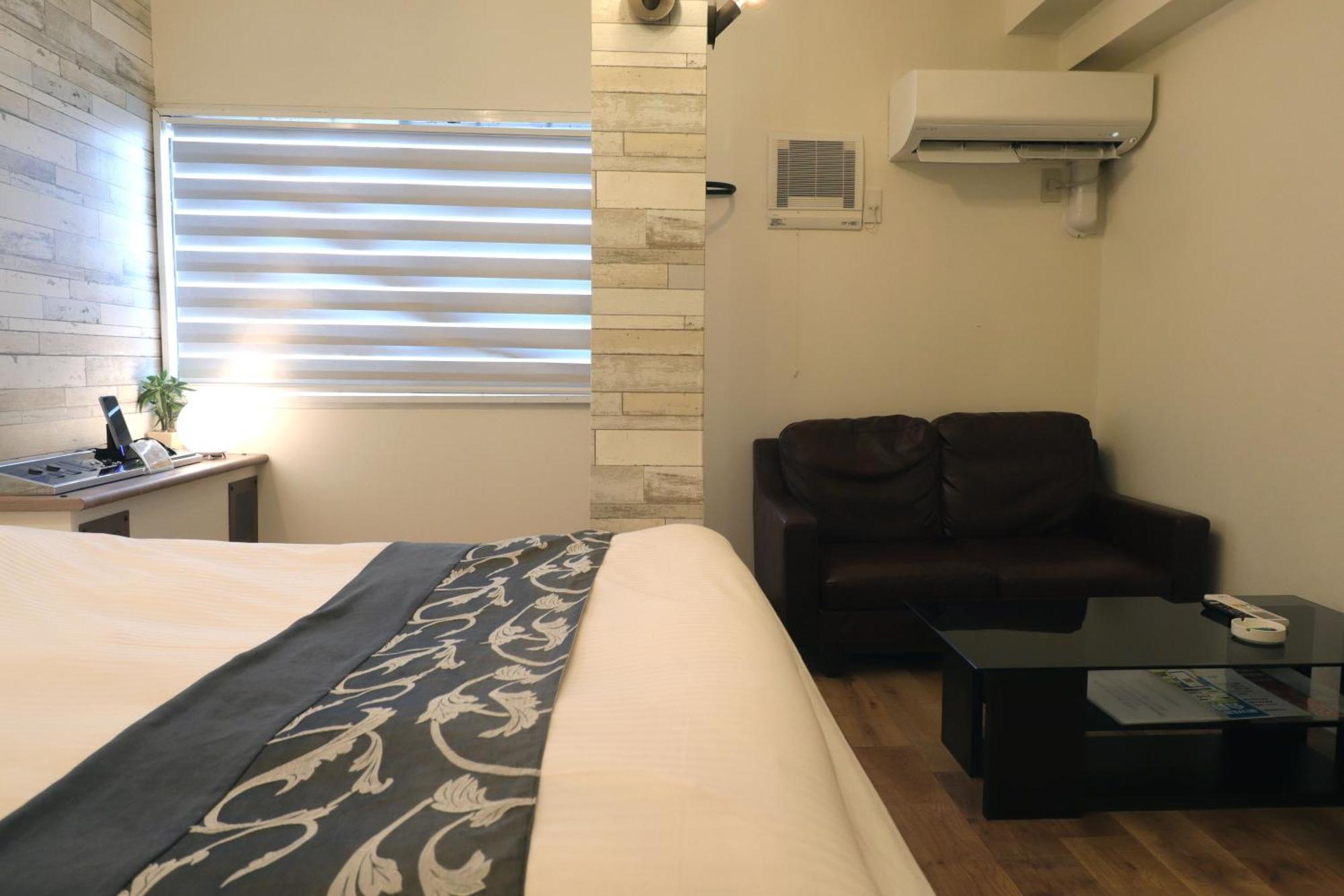 天然個室温泉 Hotel Lafontaine 諏訪 (Adults Only) Suwa  Ngoại thất bức ảnh
